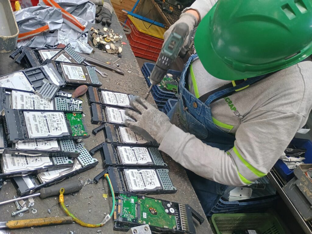Scrapex Reciclaje de Aparatos Eléctricos y Electrónicos